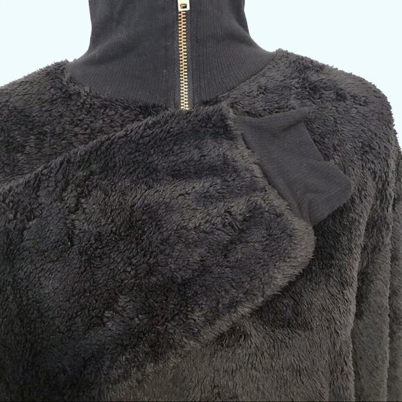 Material Girl Active NWT Faux Fur Top Women M - Picture 2 of 12